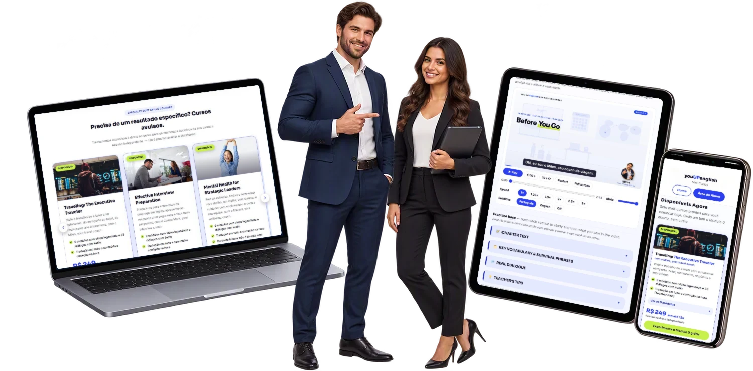 Dois profissionais sorrindo ao lado de laptop, tablet e celular mostrando os Mini-Cursos You Up: carrossel de cursos, um mini-curso aberto com vídeo e a lista de mini-cursos